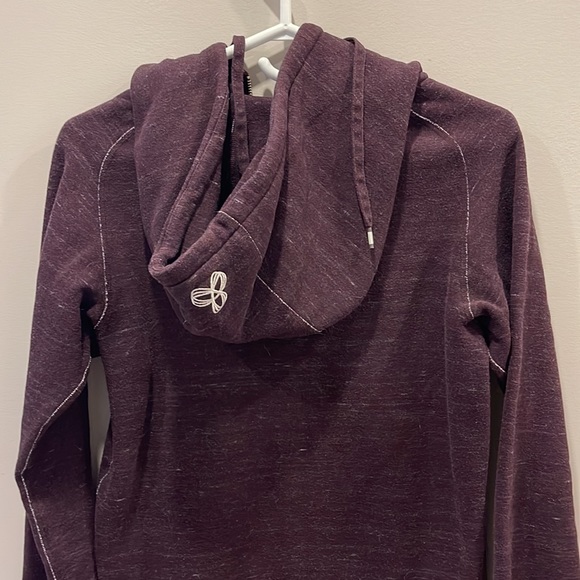 TNA zip up - Picture 3 of 3